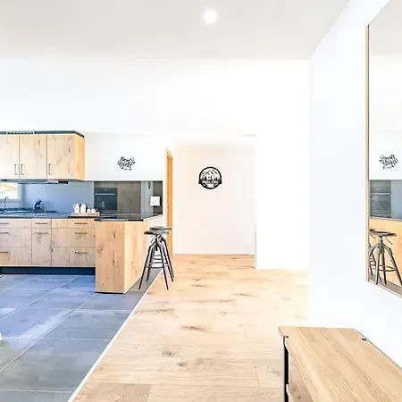 Alpin Chic - Aare Jungfrau Ag *