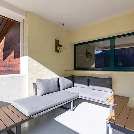 Alpin Chic - Aare Jungfrau Ag