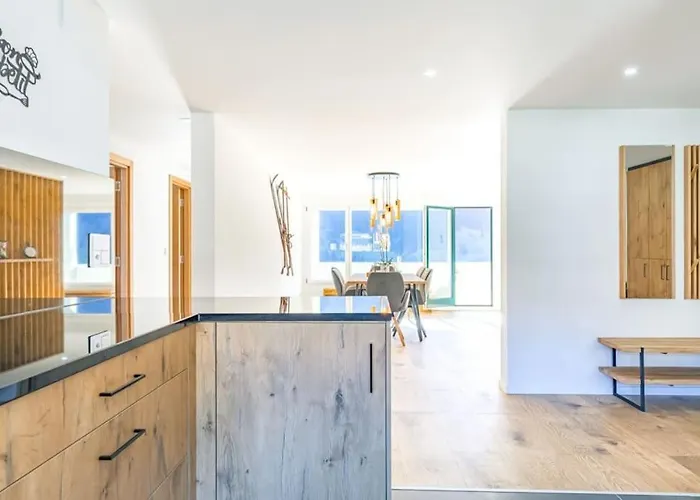 Alpin Chic - Aare Jungfrau Ag 格林德瓦